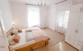 Kiraly40 Apartman